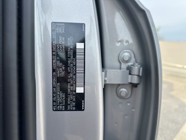 Certified 2024 Volvo XC90 B6 Ultimate w/ Protection Package image 34