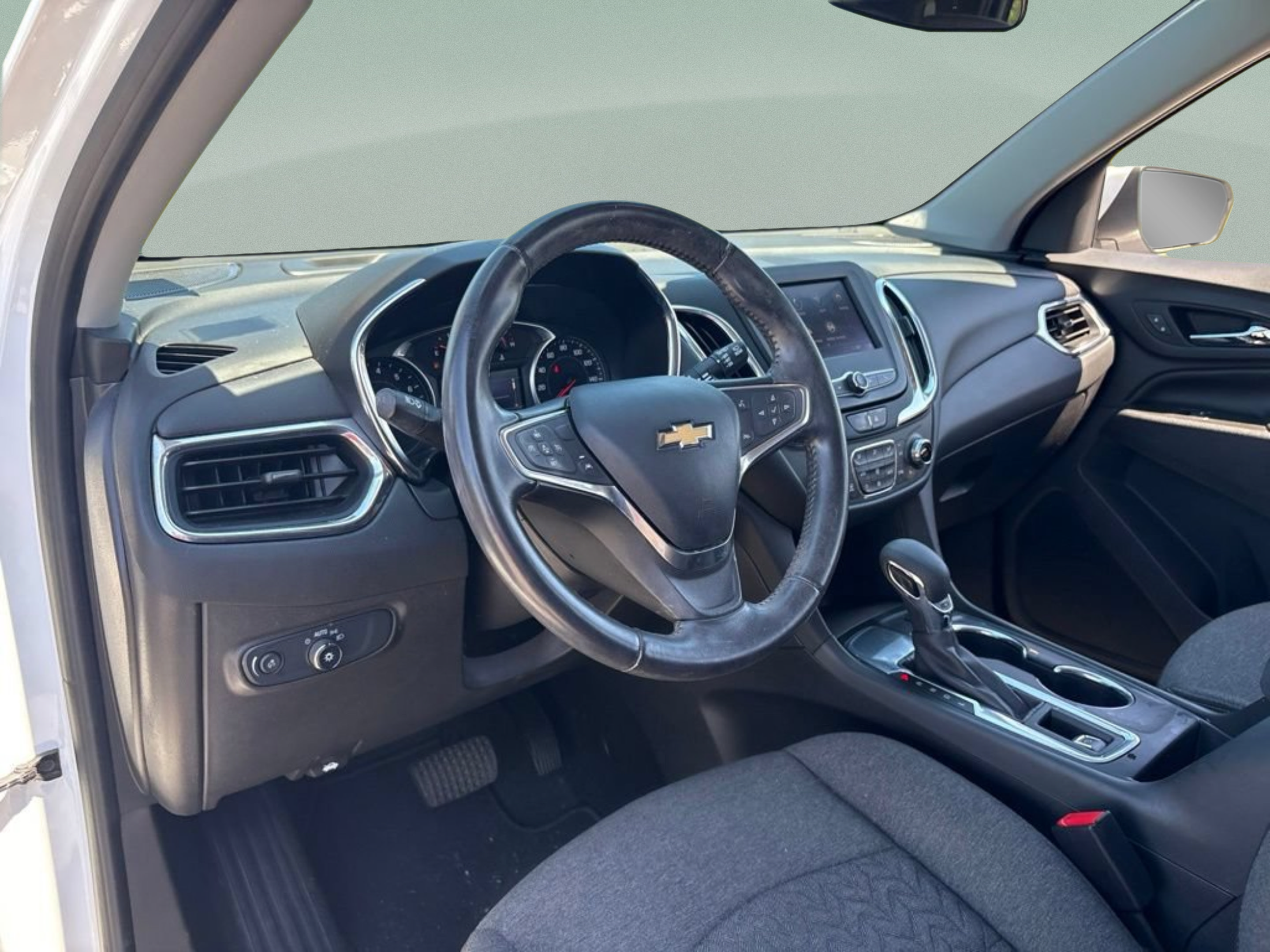 Used 2022 Chevrolet Equinox LT FWD image 19