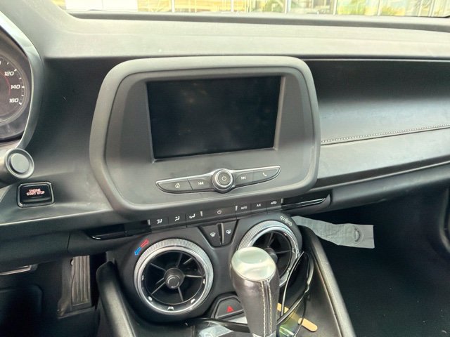 Used 2020 Chevrolet Camaro LT RWD image 10