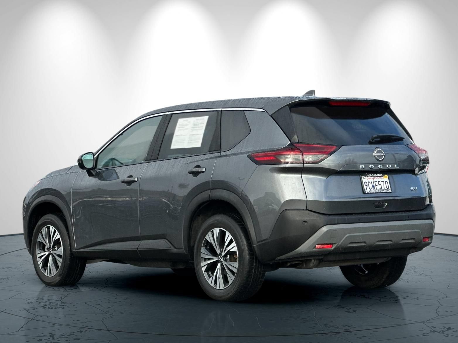 Used 2022 Nissan Rogue SV FWD image 6