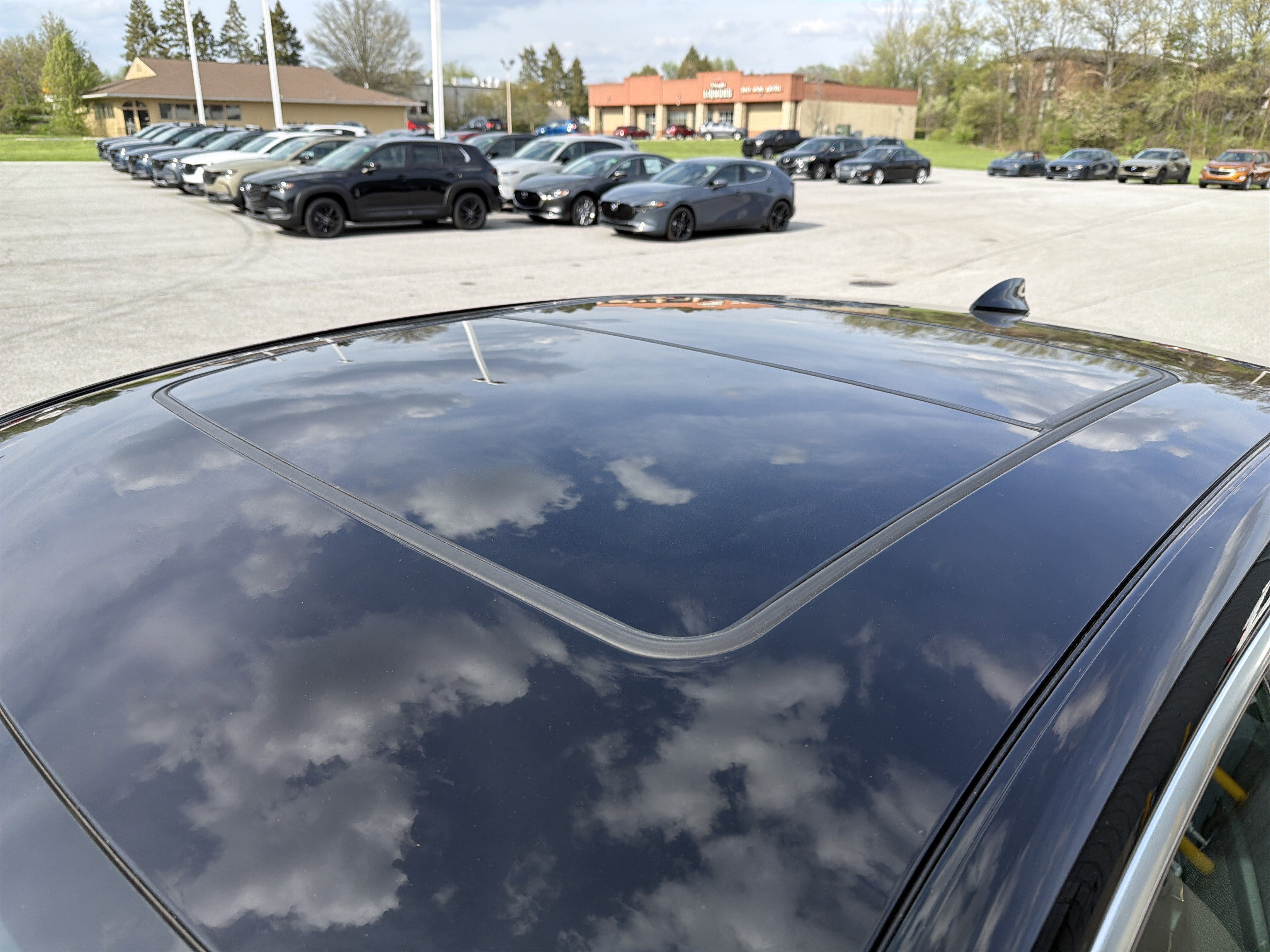 Used 2019 Chevrolet Impala Premier w/ Premier Convenience Package FWD image 10