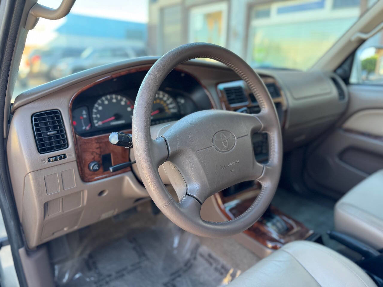 Used 2000 Toyota 4Runner Limited image 16