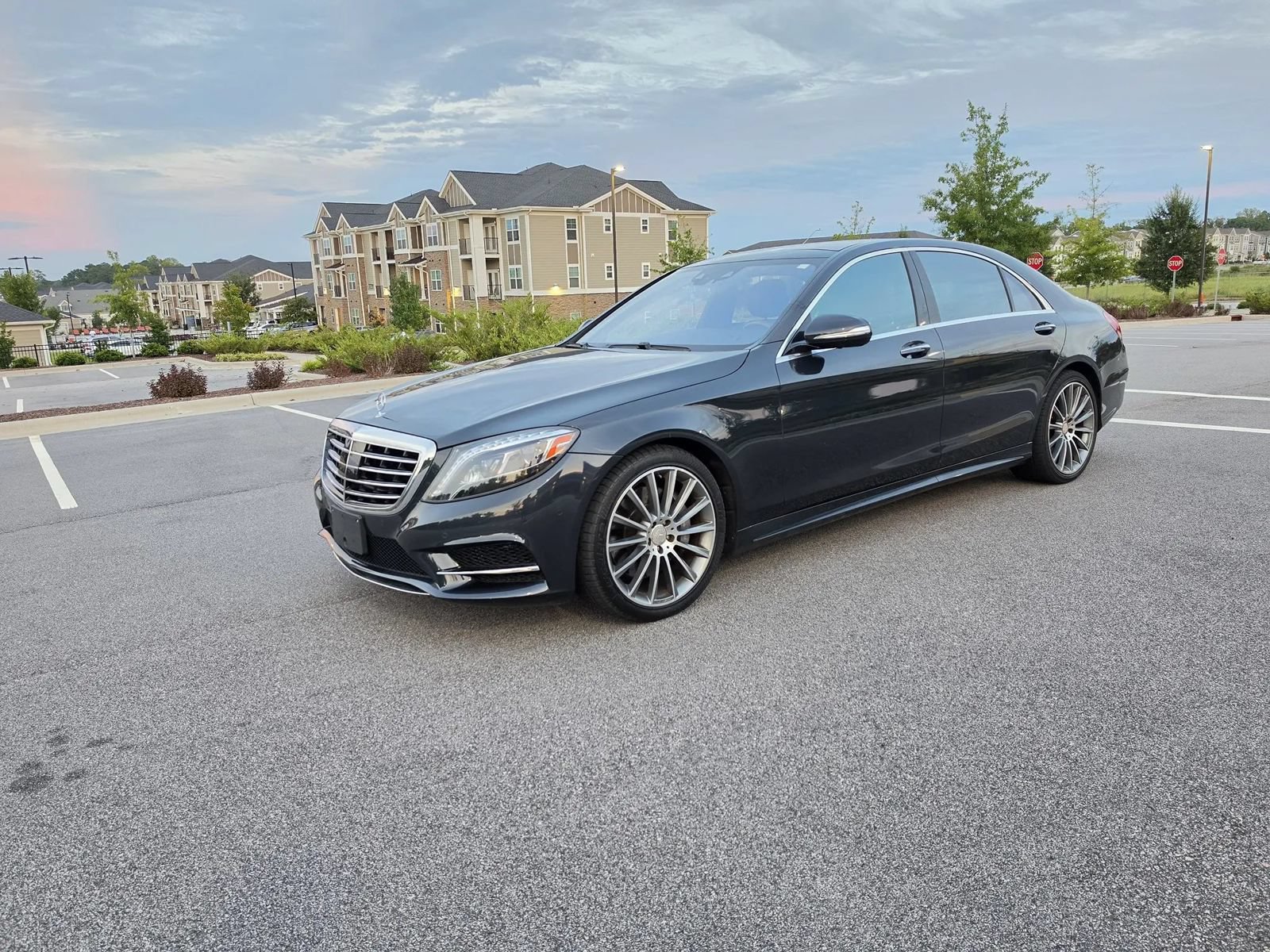 Used 2015 Mercedes-Benz S 550 4MATIC Sedan image 11