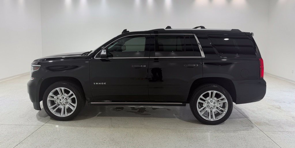Used 2020 Chevrolet Tahoe Premier w/ Premier Plus Edition RWD image 2