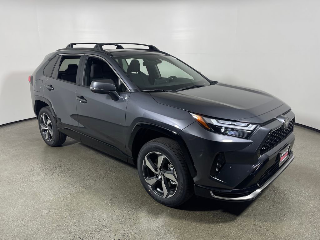 New 2025 Toyota RAV4 SE