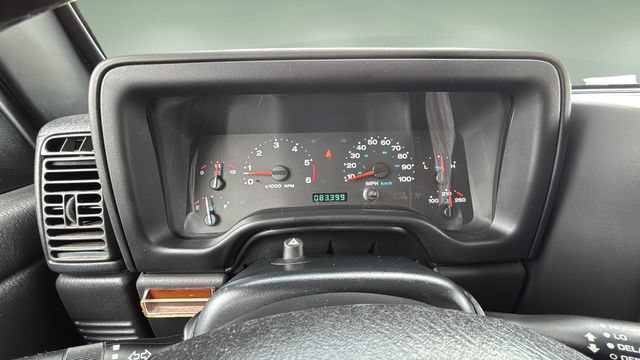 Used 2006 Jeep Wrangler Unlimited AWD/4WD image 16