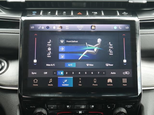 Used 2023 Jeep Grand Cherokee 4WD 4xe w/ Luxury Tech Group II image 23