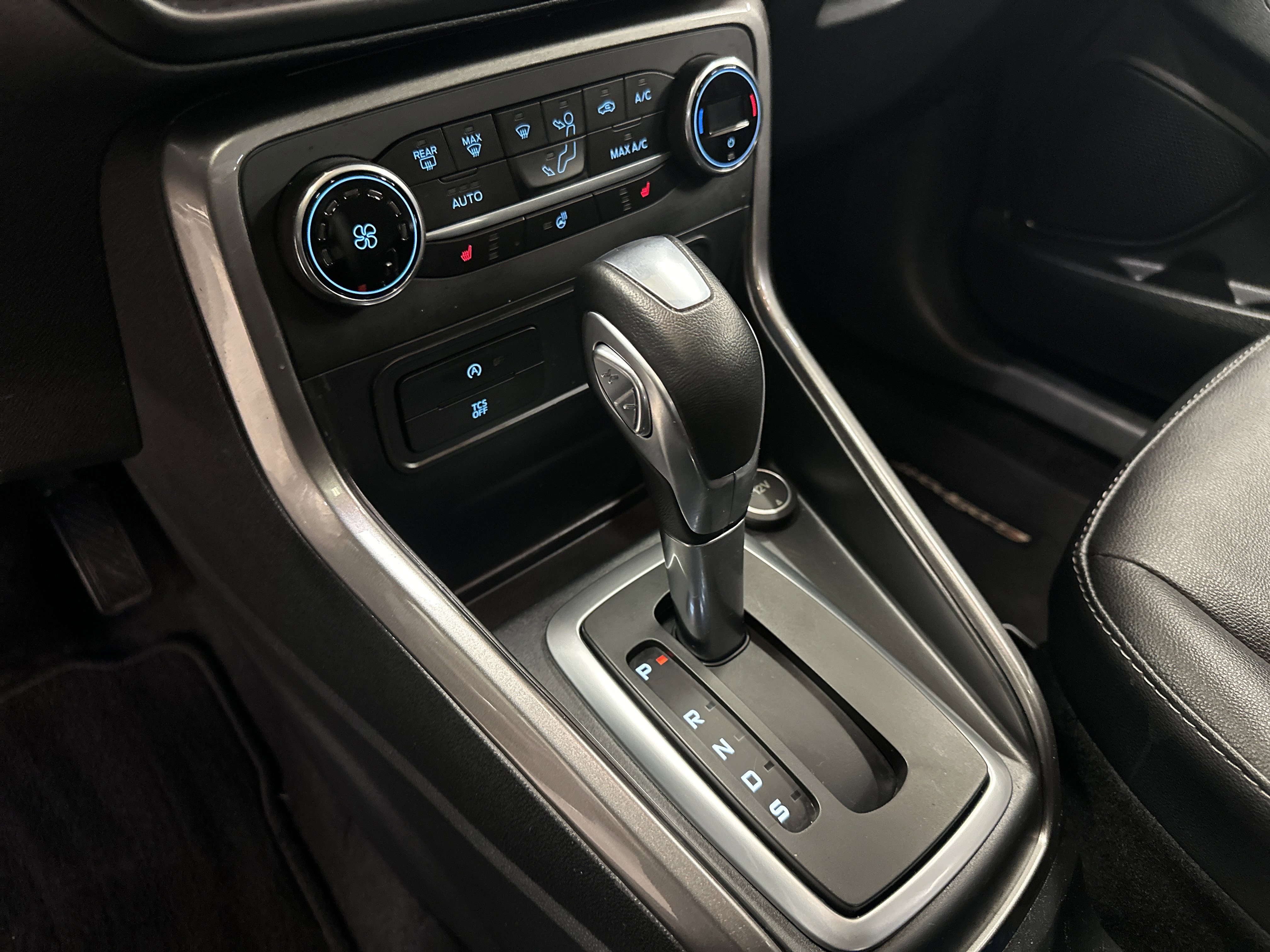 Used 2021 Ford EcoSport SES image 29