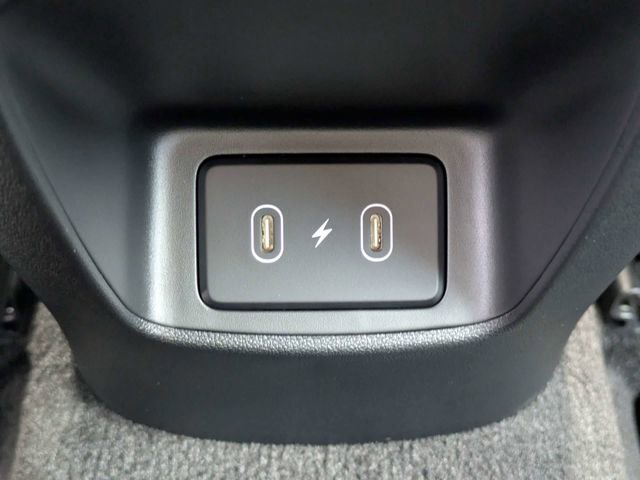 Used 2025 Hyundai Elantra SEL FWD image 13