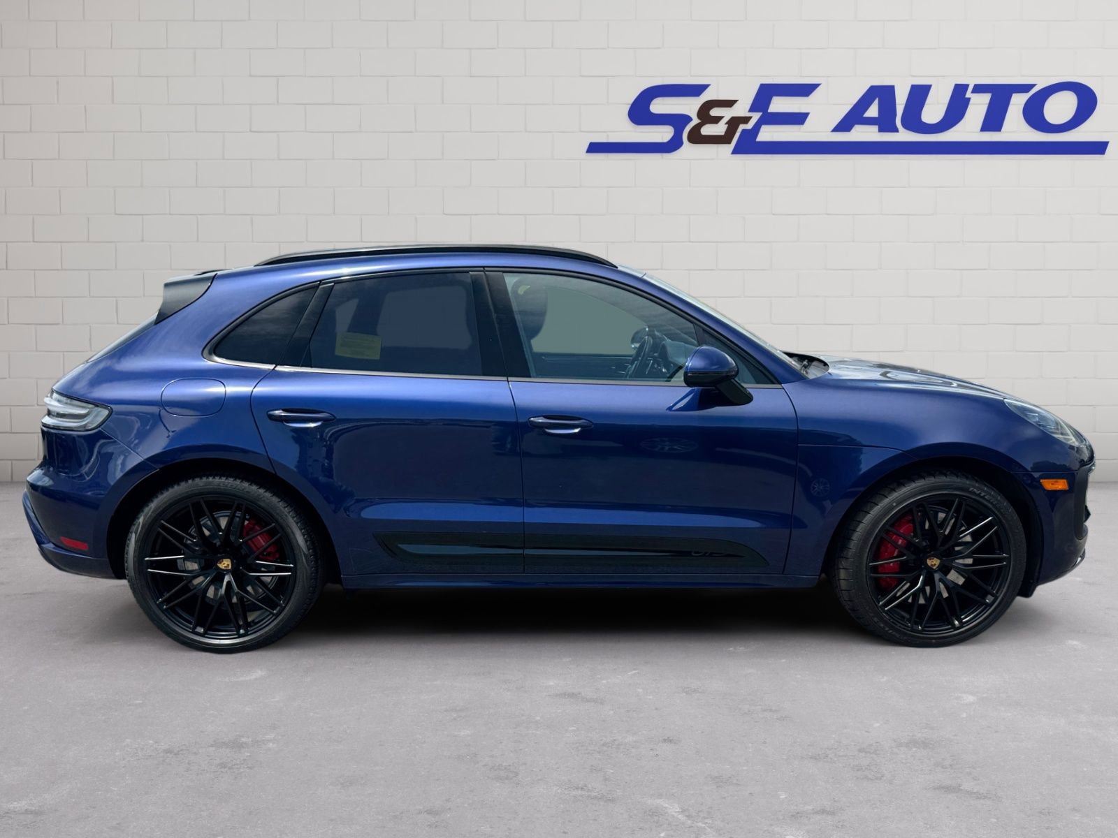 Used 2023 Porsche Macan GTS w/ Premium Package Plus AWD/4WD image 5