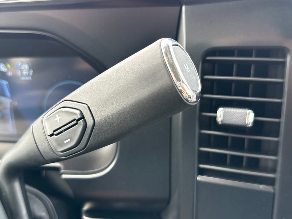 Certified 2023 Ford F350 Lariat w/ Chrome Package image 27