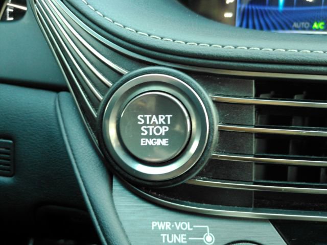 Used 2018 Lexus LS 500 w/ Interior Upgrade Package image 41