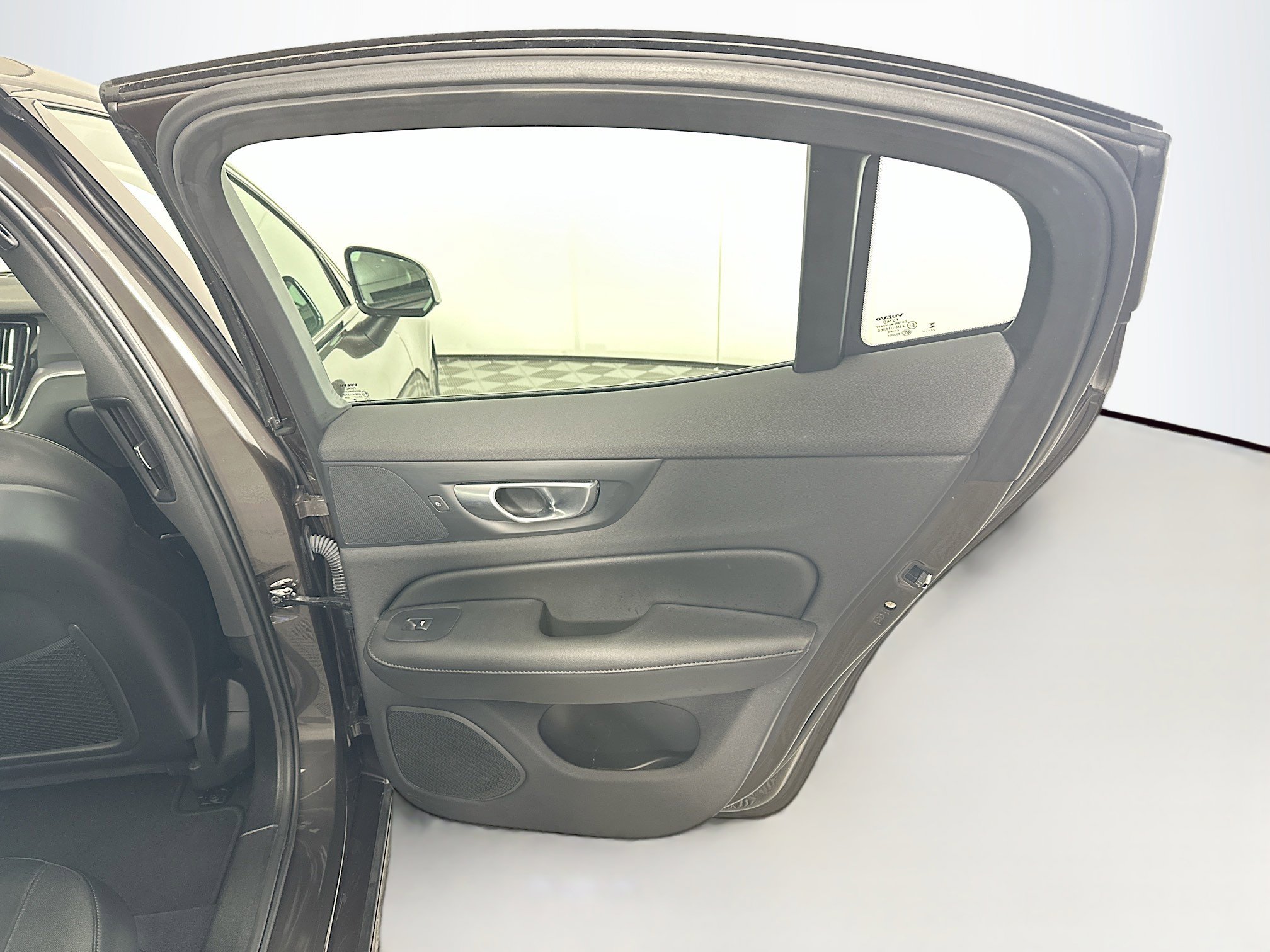 Used 2024 Volvo S60 B5 Core FWD image 30