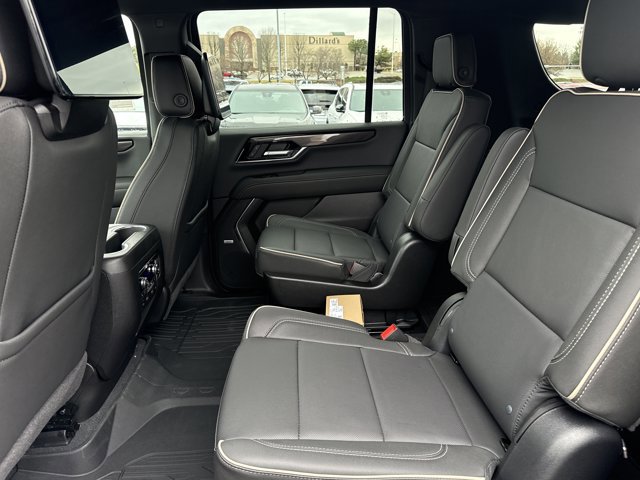 New 2026 GMC Yukon XL Elevation w/ Elevation Premium Package image 6