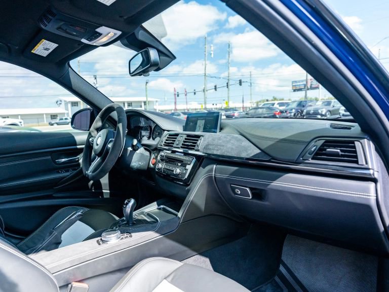 Used 2018 BMW M3 CS w/ Executive Package image 38