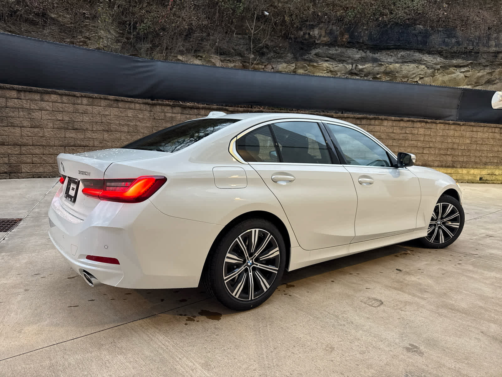 Used 2026 BMW 330i xDrive Sedan w/ Convenience Package image 3