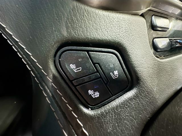 Used 2020 GMC Yukon Denali w/ Open Road Package image 23