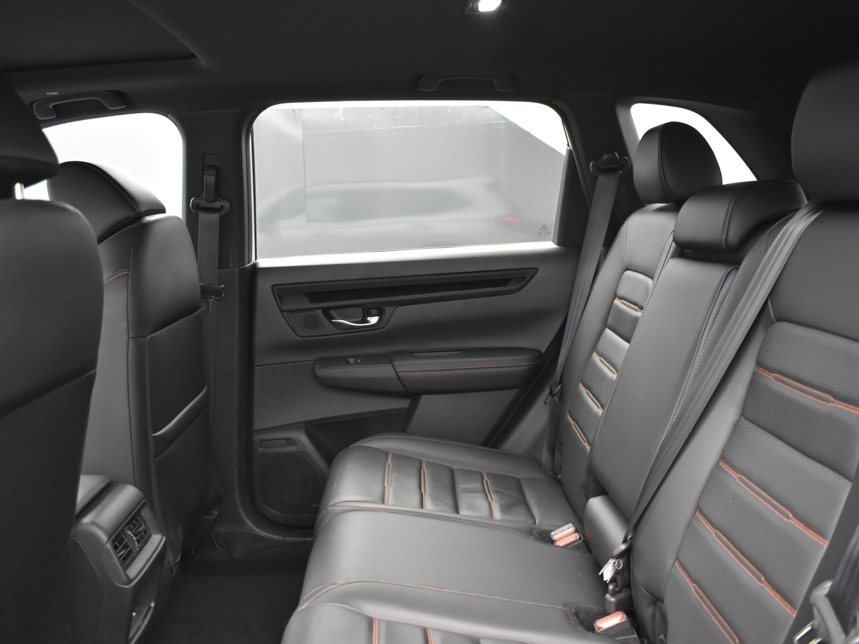 Used 2025 Honda CR-V Sport-L image 8