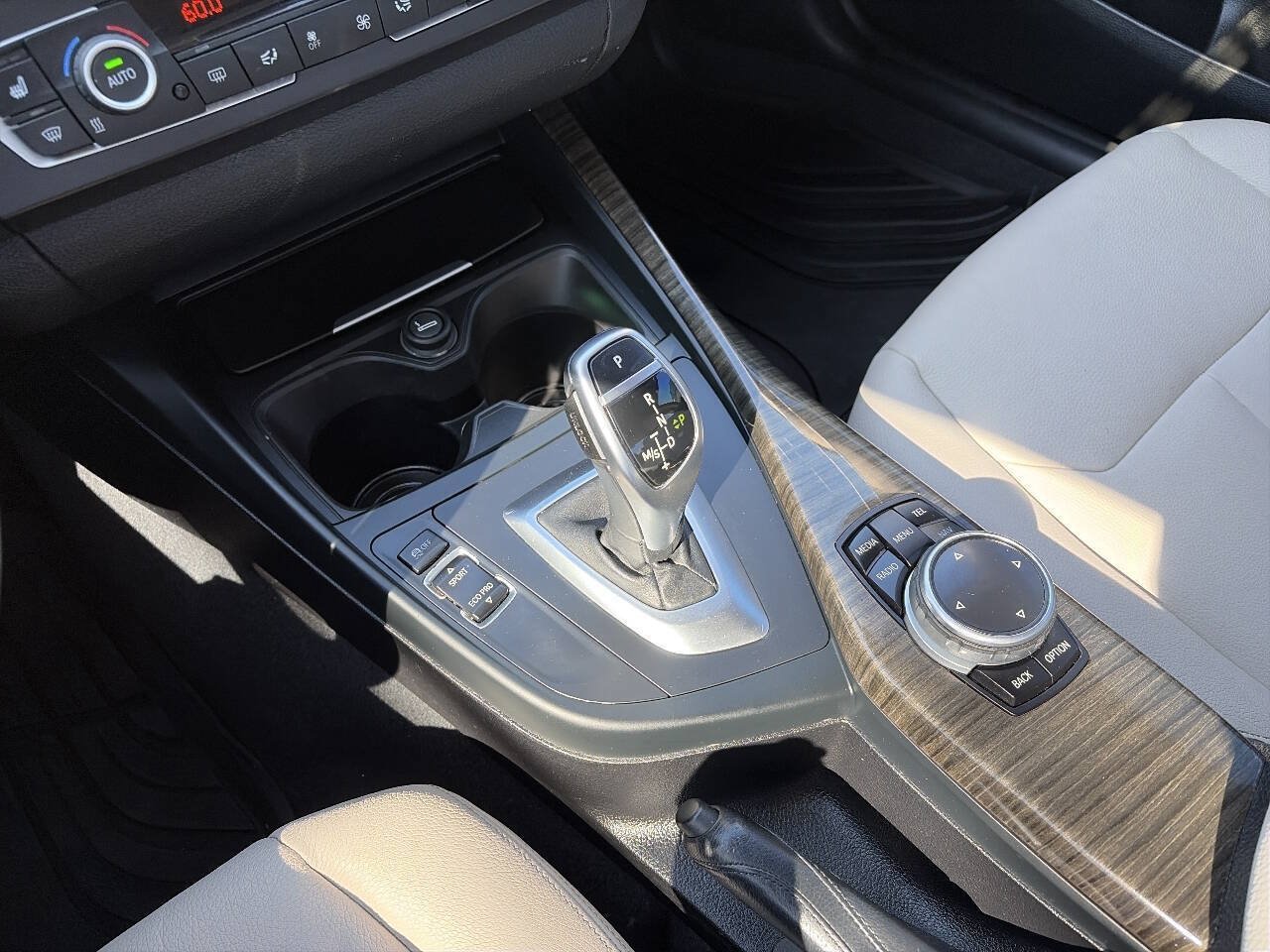 Used 2015 BMW 228i xDrive Coupe AWD/4WD image 29