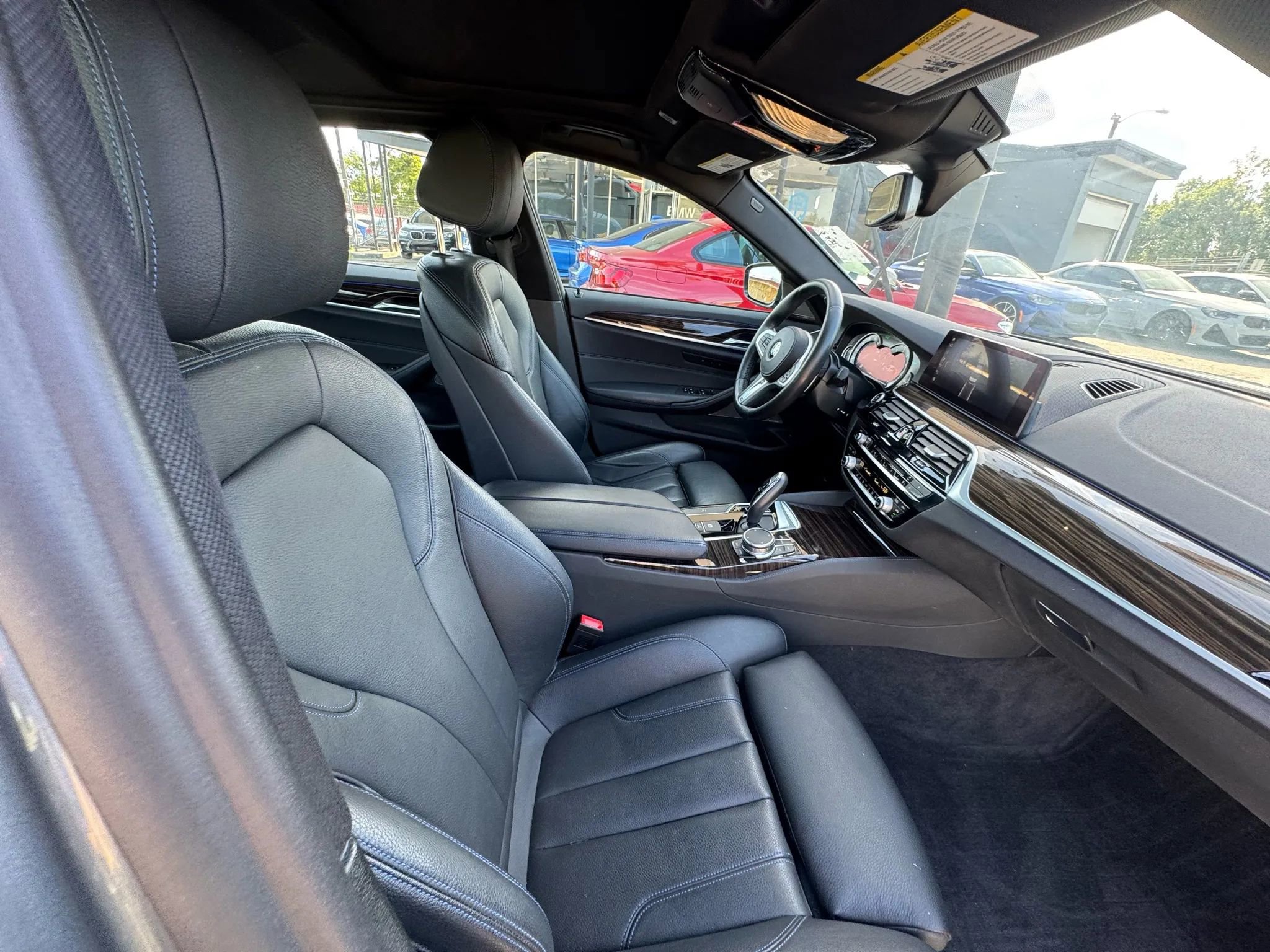 Used 2019 BMW 540i xDrive w/ M Sport Package image 17