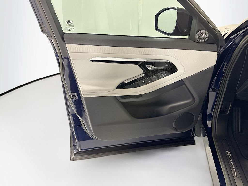 Used 2023 Land Rover Range Rover Evoque R-Dynamic S image 25