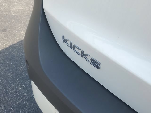 New 2026 Nissan Kicks SR FWD image 6