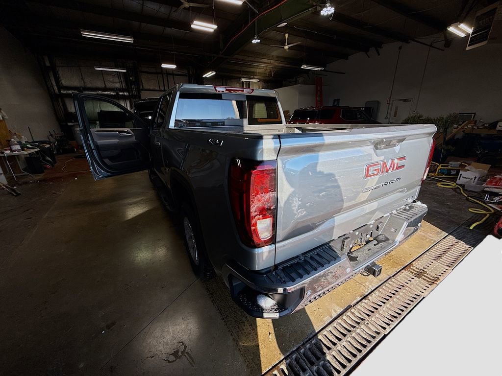 New 2026 GMC Sierra 1500 SLE w/ Preferred Package image 7