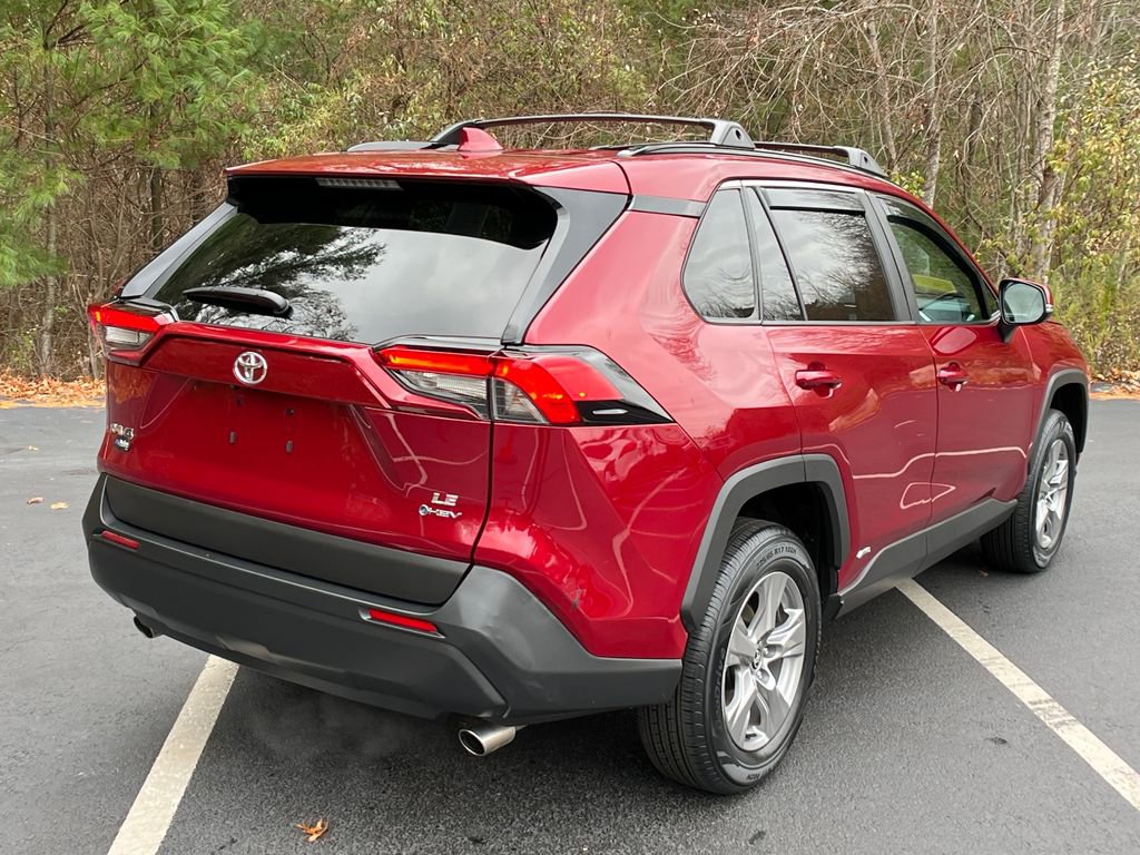 Used 2025 Toyota RAV4 LE image 5