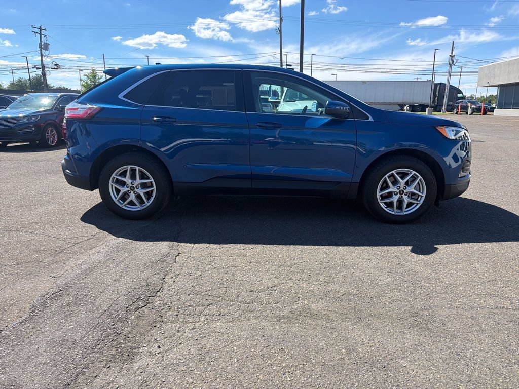 Used 2023 Ford Edge SEL w/ Convenience Package AWD/4WD image 6