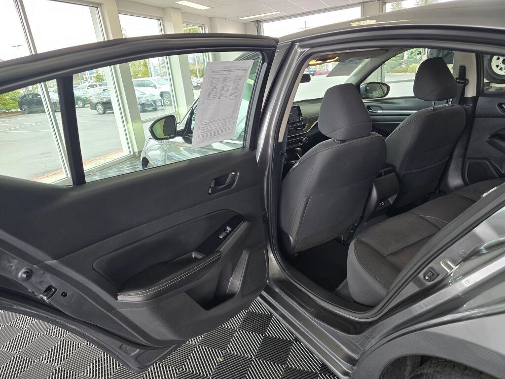 Used 2023 Nissan Altima 2.5 SV image 37