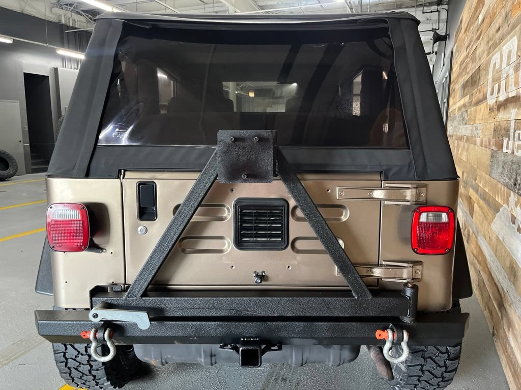 Used 2004 Jeep Wrangler Sahara w/ Dual Top Group AWD/4WD image 21