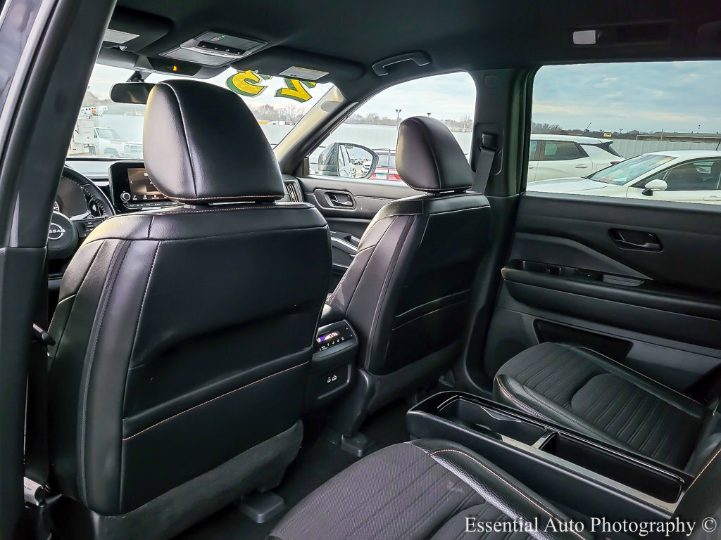 Used 2023 Nissan Pathfinder Rock Creek image 14