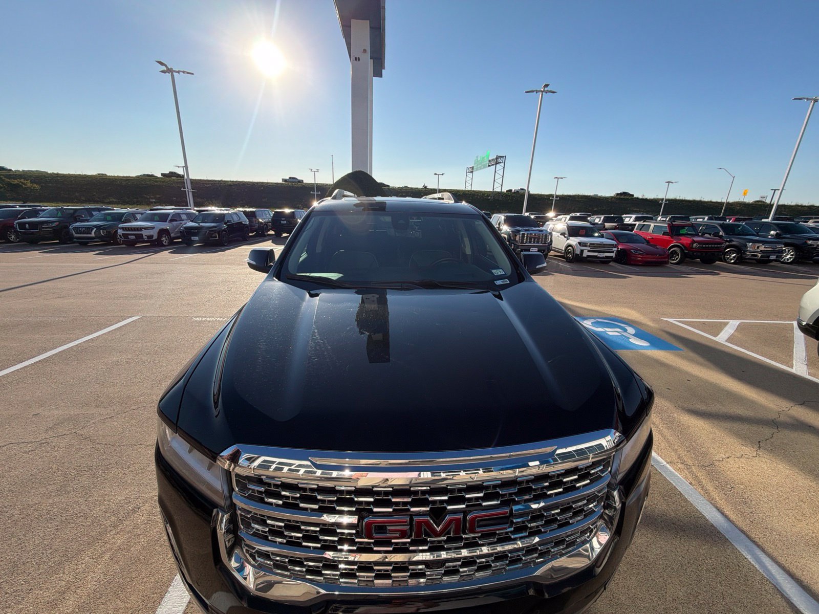 Used 2023 GMC Acadia Denali w/ Black Diamond Edition FWD image 22