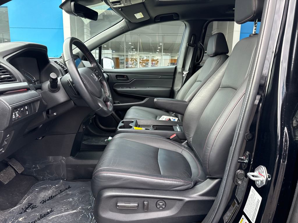 Used 2024 Honda Odyssey Sport image 11