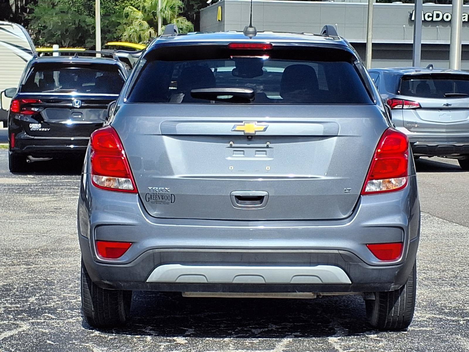 Used 2019 Chevrolet Trax LT w/ LT Convenience Package FWD image 5