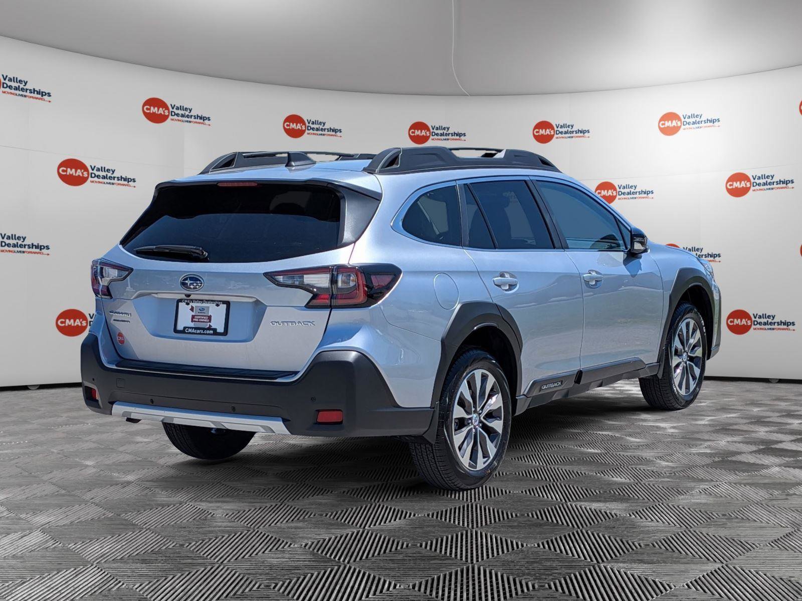 Certified 2025 Subaru Outback Limited AWD/4WD image 15