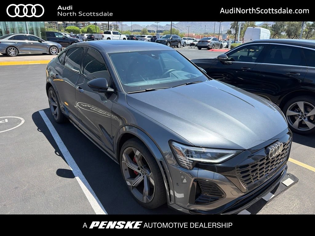 Used 2024 Audi SQ8 e-tron Prestige AWD/4WD image 1