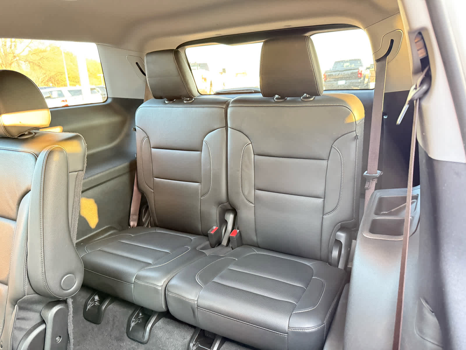 Used 2023 GMC Acadia SLT image 27