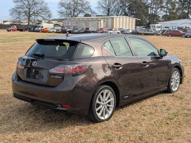 Used 2013 Lexus CT 200h w/ Premium Pkg w/Backup Camera FWD image 3