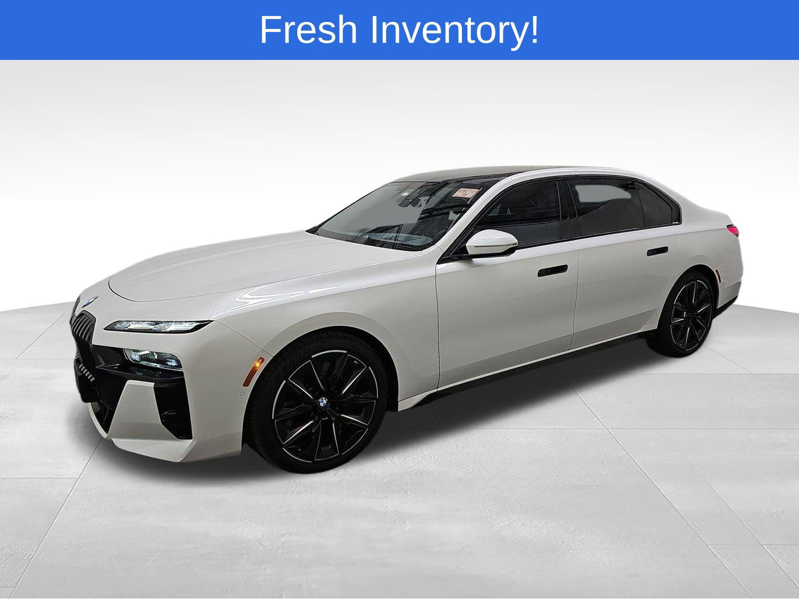 Certified 2023 BMW 760i xDrive w/ Executive Package AWD/4WD image 16