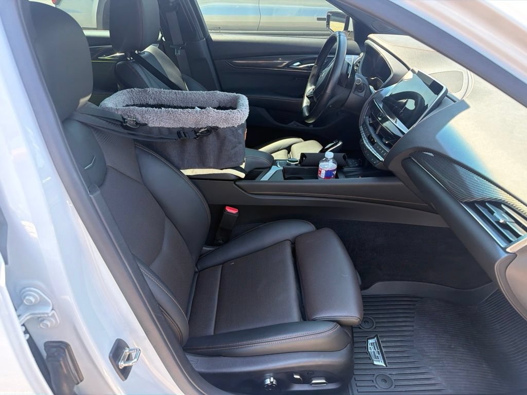 Used 2023 Cadillac CT5 V w/ Premium Package RWD image 10