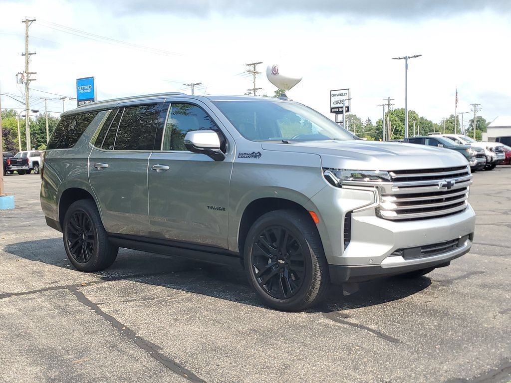 Used 2023 Chevrolet Tahoe High Country w/ Premium Package 2 AWD/4WD image 3