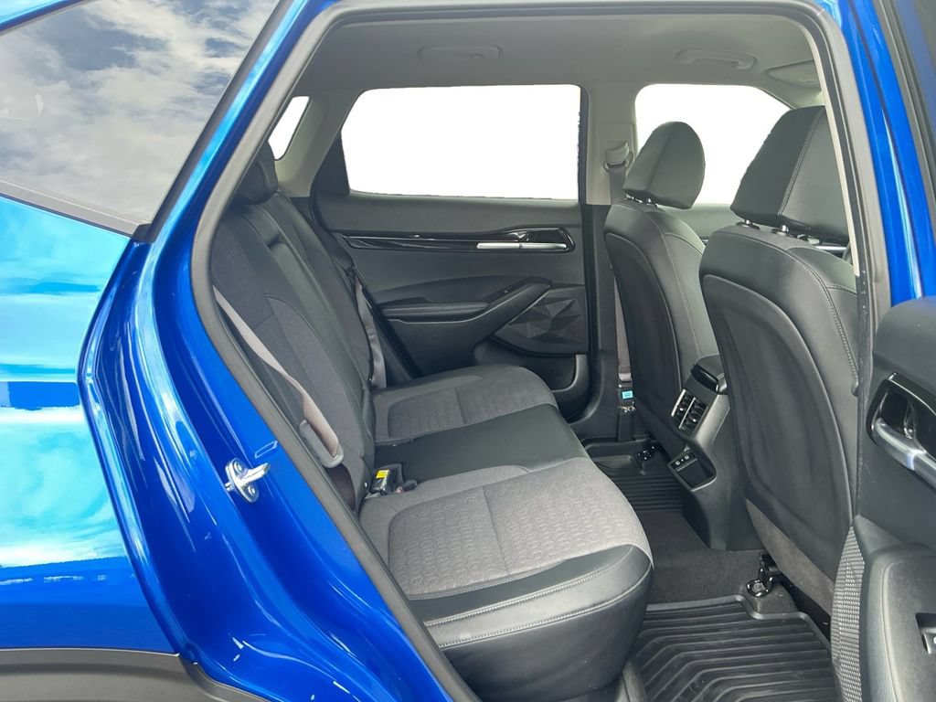 Used 2025 Kia Seltos S AWD/4WD image 23