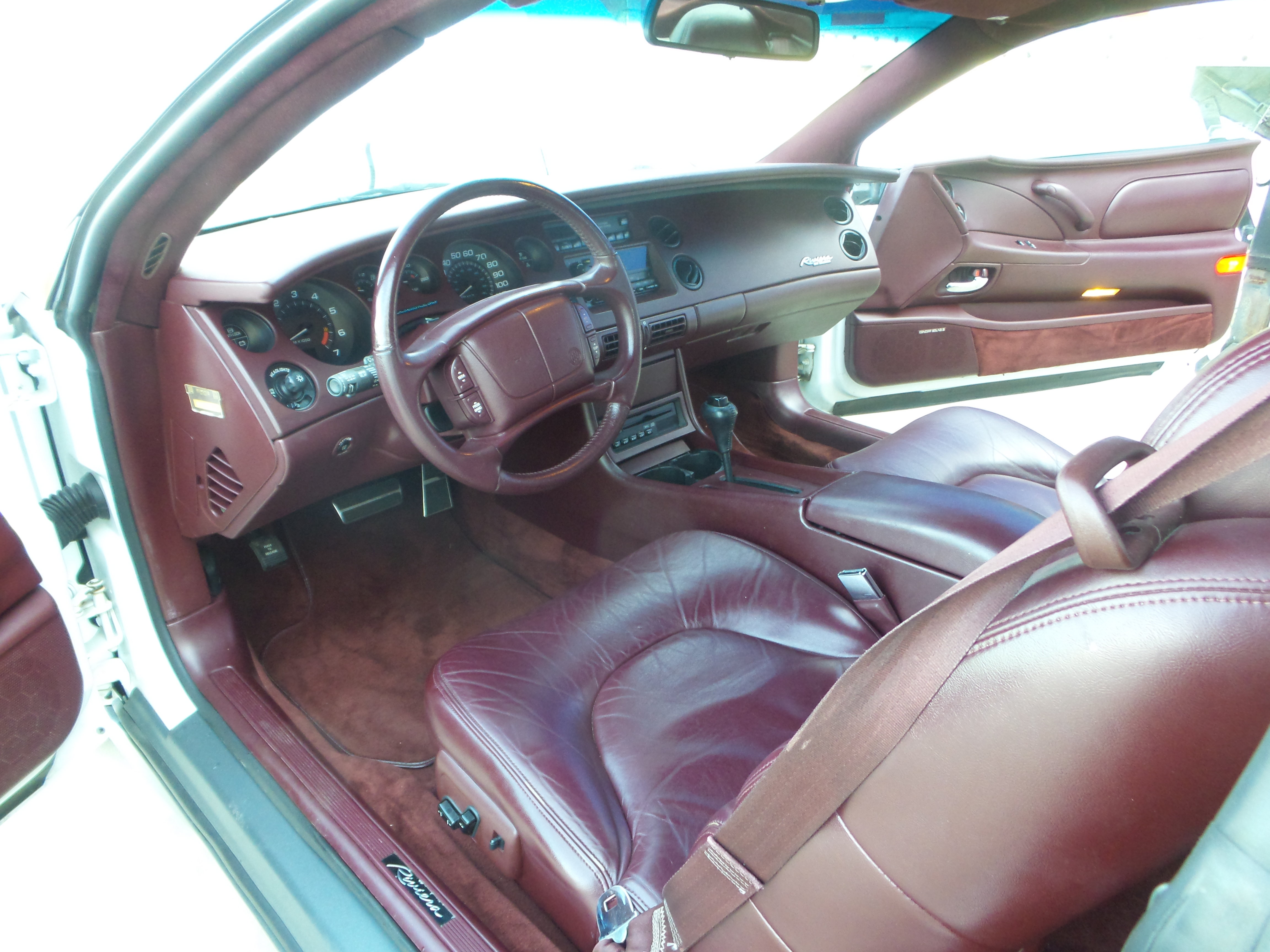 Used 1995 Buick Riviera Coupe FWD image 55