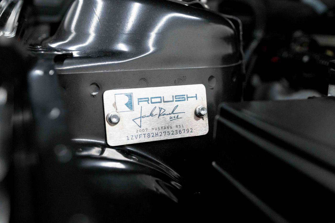 Used 2007 Ford Mustang GT RWD image 90