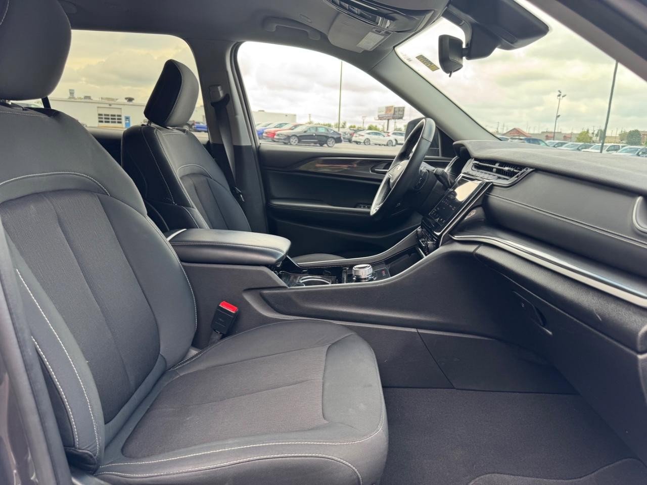 Used 2021 Jeep Grand Cherokee L Laredo w/ Luxury Tech Group I image 18