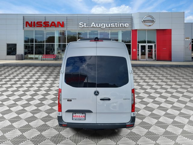 Used 2025 Mercedes-Benz Sprinter 2500 image 3