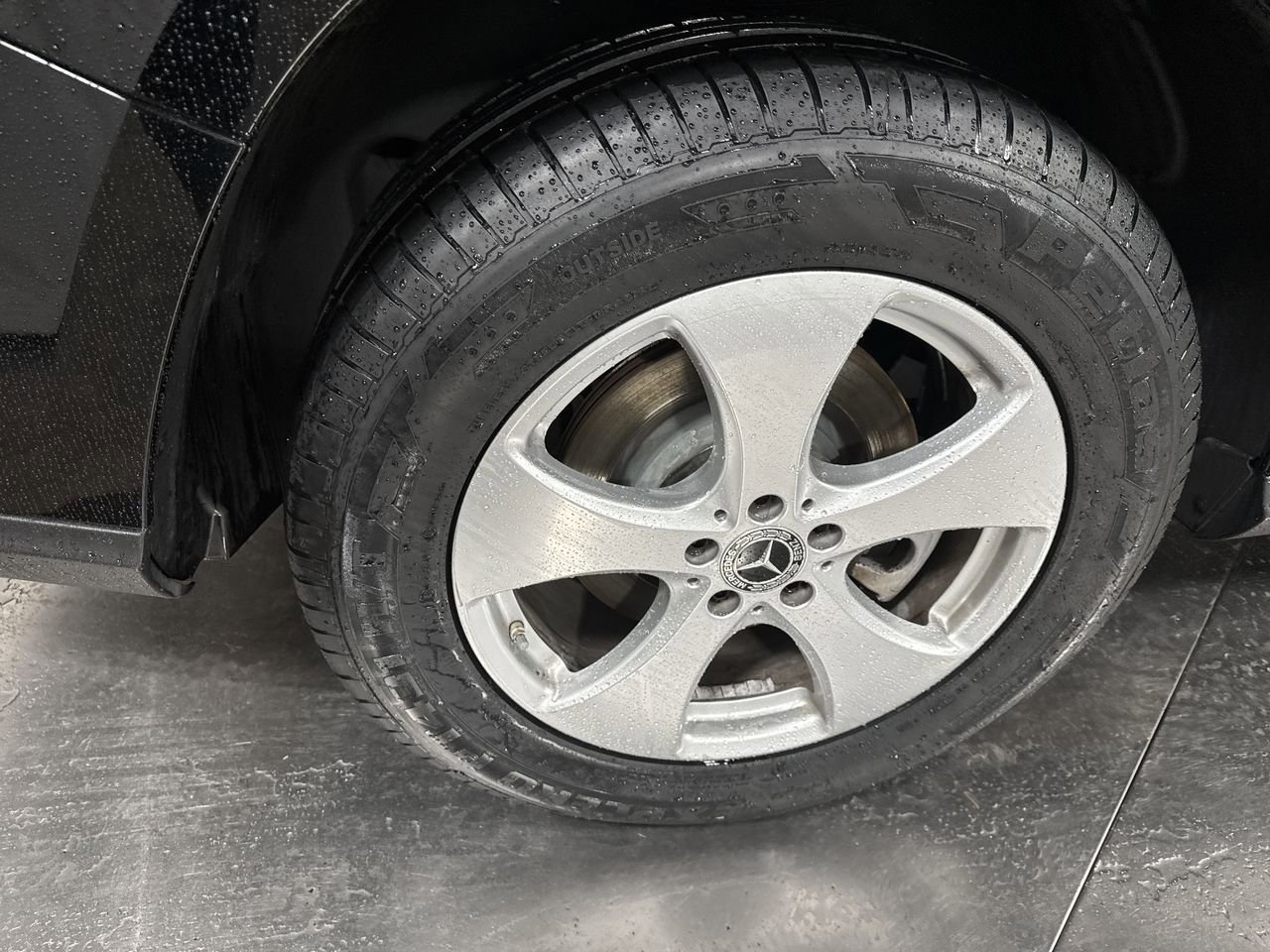 Used 2019 Mercedes-Benz GLS 450 4MATIC image 13