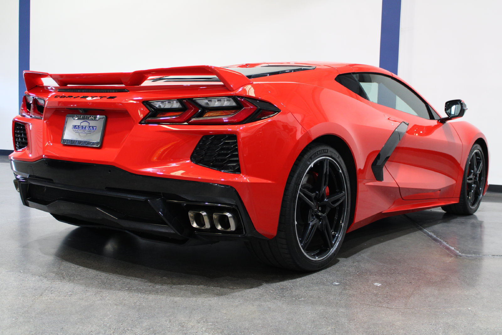 Used 2020 Chevrolet Corvette Stingray Premium Cpe w/ 3LT Preferred Equipment Group RWD image 13