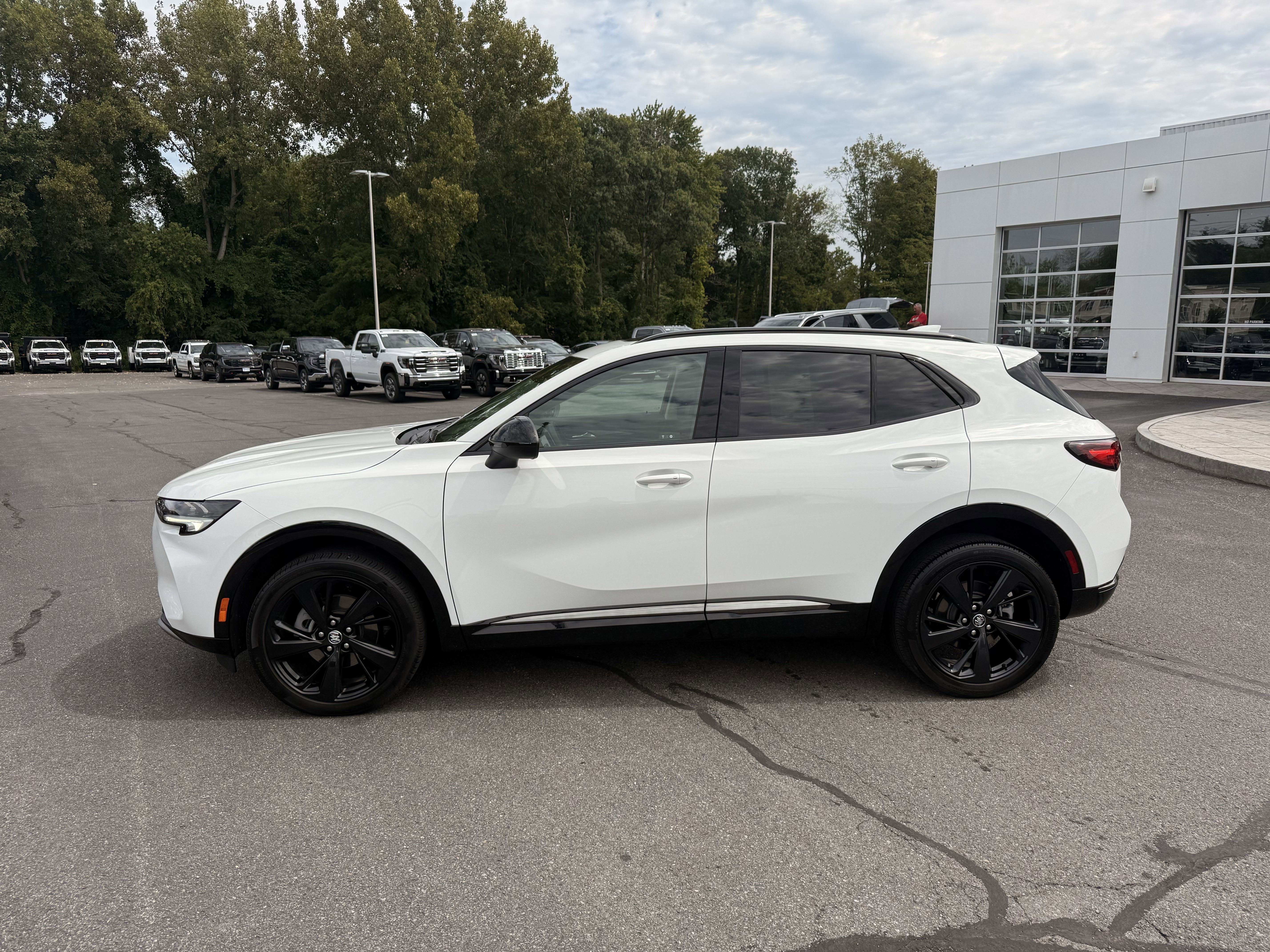 Certified 2022 Buick Envision Preferred image 2